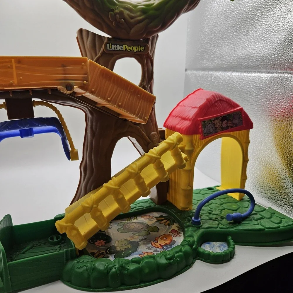 Fisher‎ Price Little People Big Animal Zoo Treehouse Playset Only Swing Pond